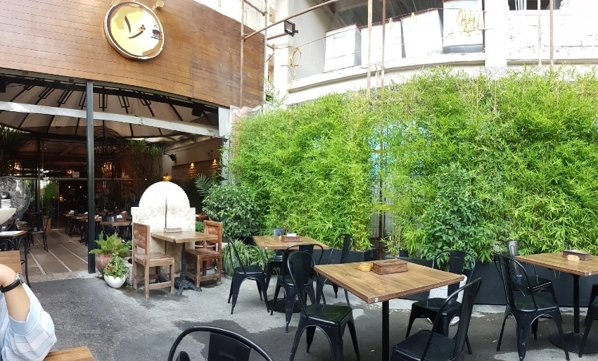 کافه ژوان تهران از بهترین بوفه صبحانه در تهران