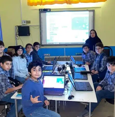 دبستان پسرانه غیرانتفاعی فرهنگ سعادت در منطقه دو تهران